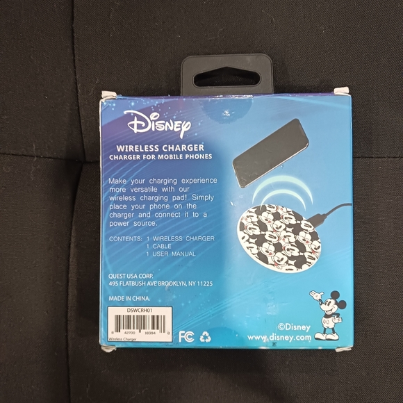 Mickey Mouse Wireless  Charger - Picture 3 of 3